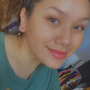 Meet your Posher, Alyssa